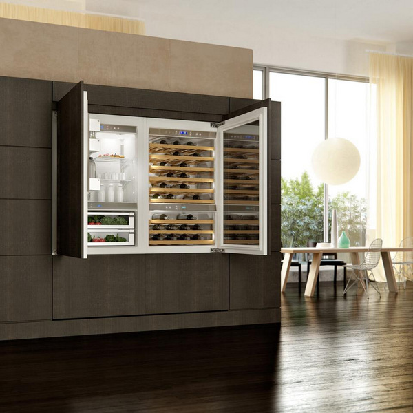 кухня со встроенным холодильником
