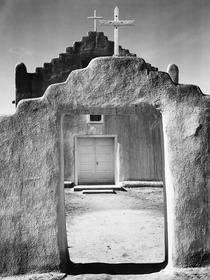 Церковь. Фото Анселя Адамса, 1942 г. © Ansel Adams