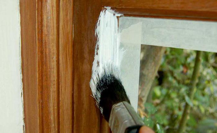 как покрасить деревянные окна по старой краске