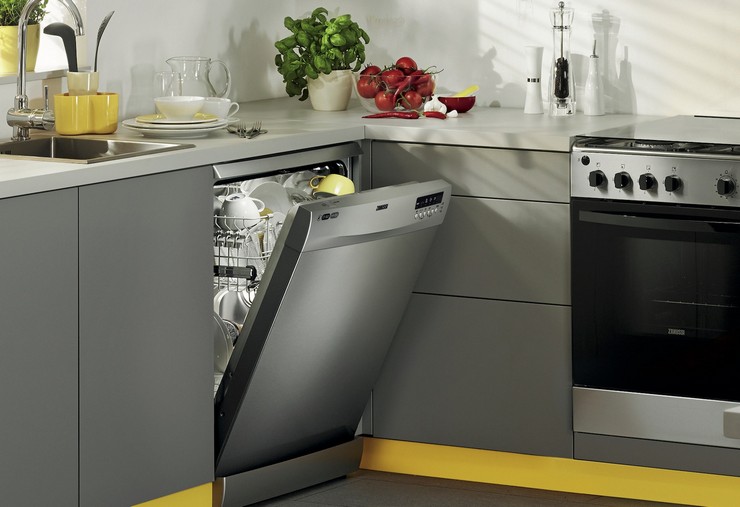 Сочетание посудомоечной машины с бытовой техникой на кухне