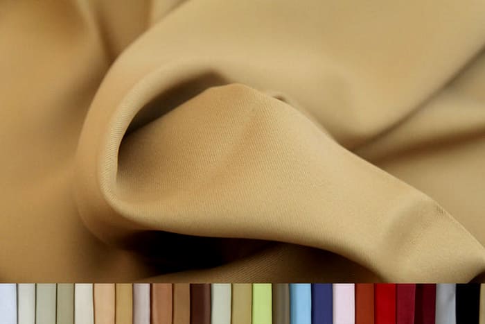 Из ткани блэкаут чаще делают классические занавески