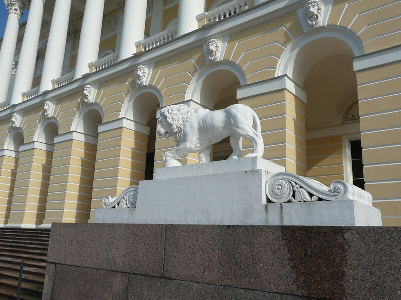 Михайловский дворец - арх. Карл Росси, ск. Степан Пименов и Василий Демут-Малиновский, 1819–1825 [Mikhailovsky palace - arch. Carlo Rossi, sc. Stepan Pimenov & Vasiliy Demuth-Malinovskiy, 1819–1825]