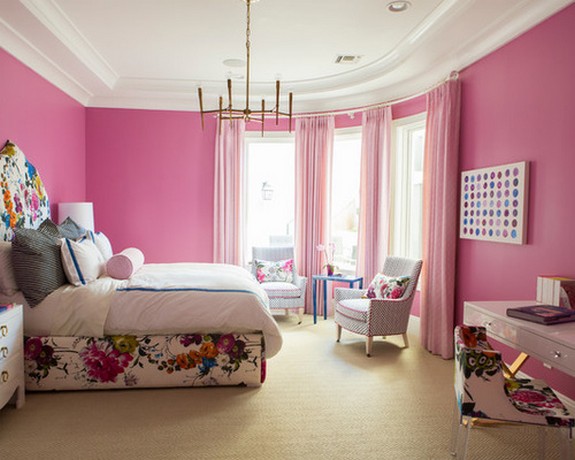 розовые занавески для розовых стен в детской спальне