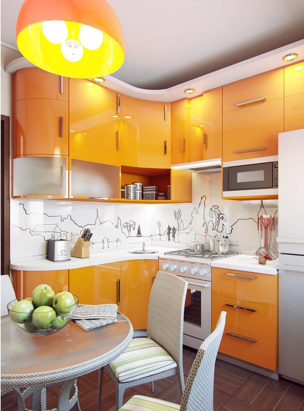 Многие дизайнеры советуют использовать для кухни в хрущевке светлые тона, чтобы визуально увеличить пространство