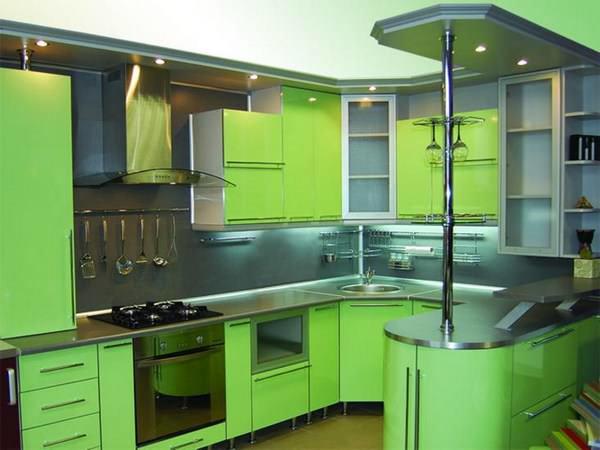 Кухонная стенка – это наиболее функциональная зона в помещении