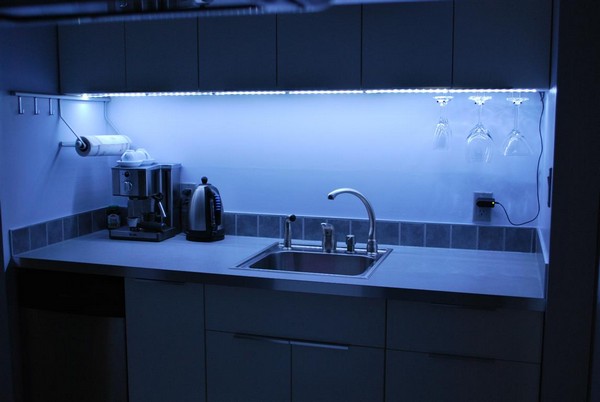 подсветка рабочей зоны на кухне фото