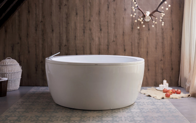 Aquatica Pamela White Freestanding Acrylic Bathtub