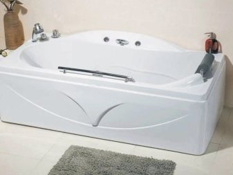 На какой высоте от пола и как устанавливают ванну?