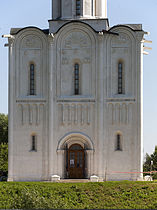 Bogolubovo Pokrova 11 10 2003.jpg