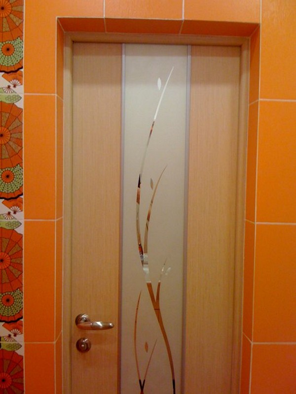 какой должна быть ширина двери в ванной
