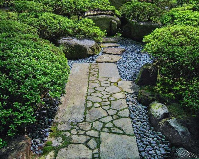 сад камней в японии