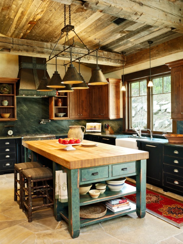 На фото: красивый интерьере с центральной деталью в виде покрашенного деревянного кухонного стола